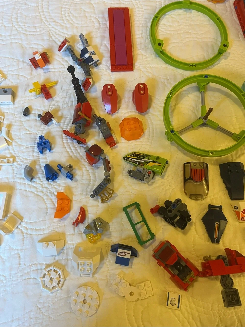 Lego lot contains